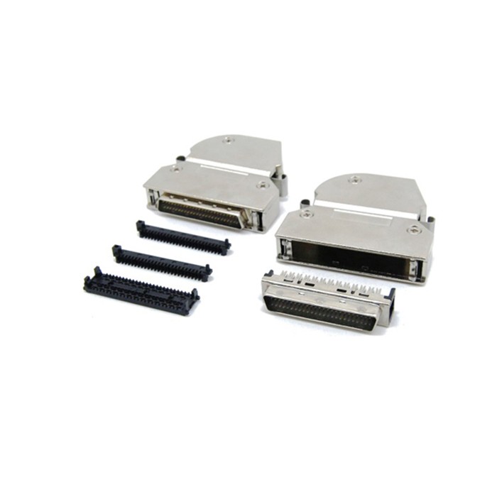 Connettore SCSI DB 50 Pin Angolo 90 gradi con clip a scatto